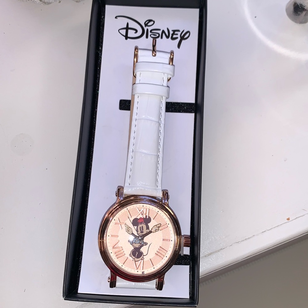 Disney Minnie Mouse Watch in White and Rose Gold Tone